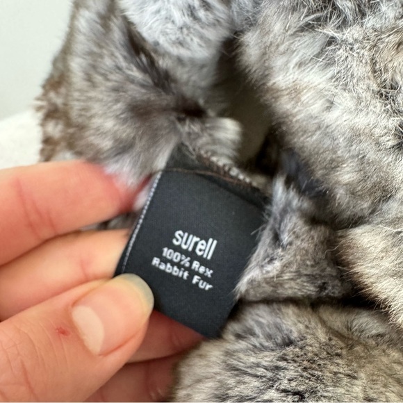 Like new! Surell Genuine Rex Chinchilla Rabbit Fur Neck Scarf - Gray - Picture 8 of 8